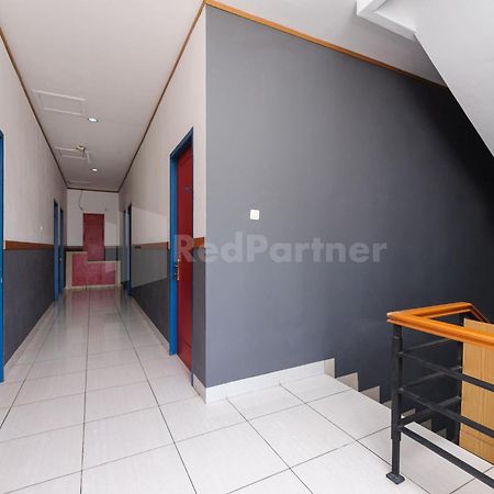 Ian Hotel Jaksa Mitra Reddoorz Jakarta Luaran gambar