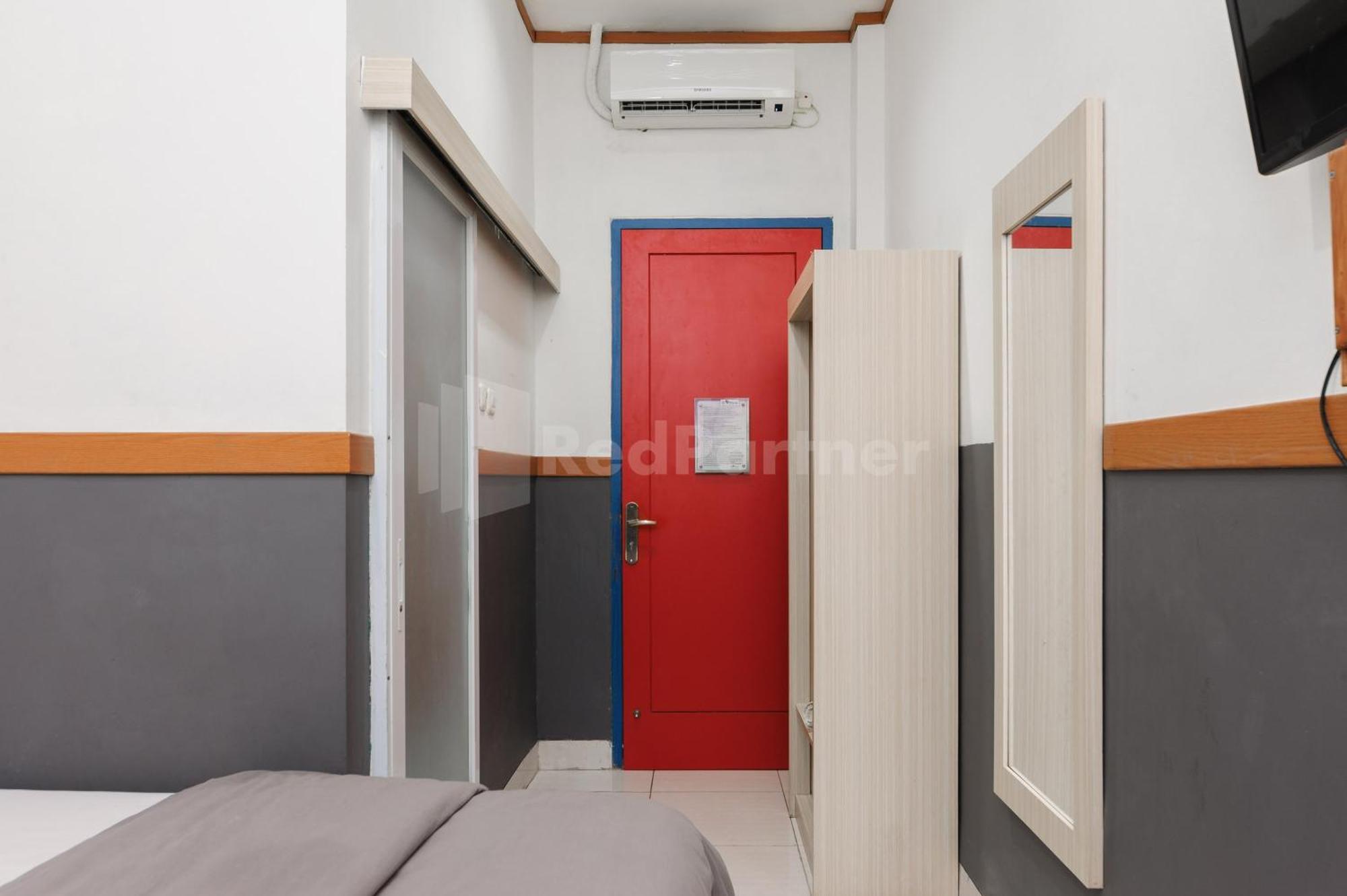 Ian Hotel Jaksa Mitra Reddoorz Jakarta Luaran gambar